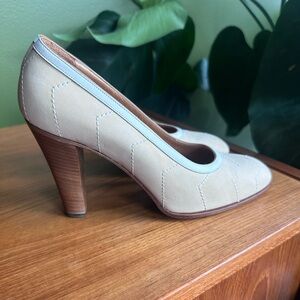Vintage Italian Designer Italo Colombo Women's Butter Yellow Heels size 6